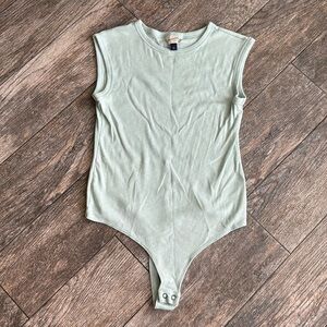 Universal thread mint green bodysuit